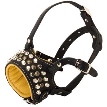 Adjustable Leather English Bulldog Muzzle with Studs for Walking Dog 